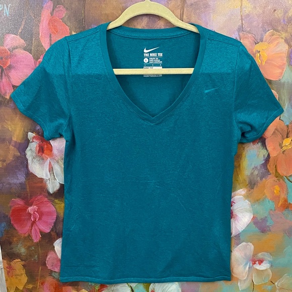Nike Tops - 3/$20 Nike Women's Short Sleeve Teal Tee
